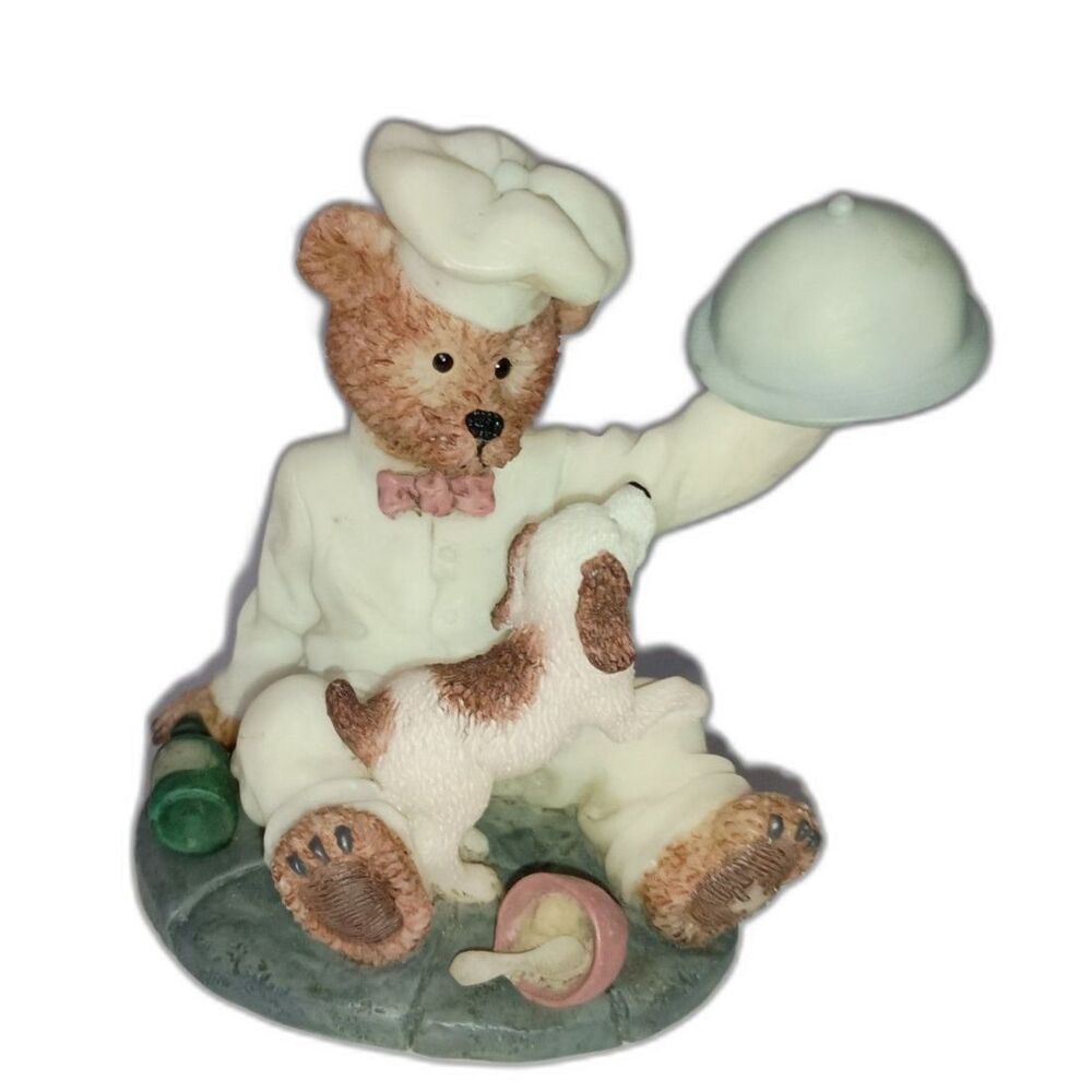 YESTERYEAR BEARS COLLECTION:  Chef with Dog Figurine